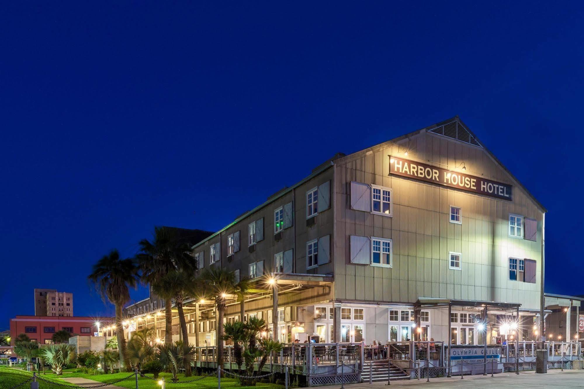 Harbor House Hotel And Marina Galveston Exterior foto