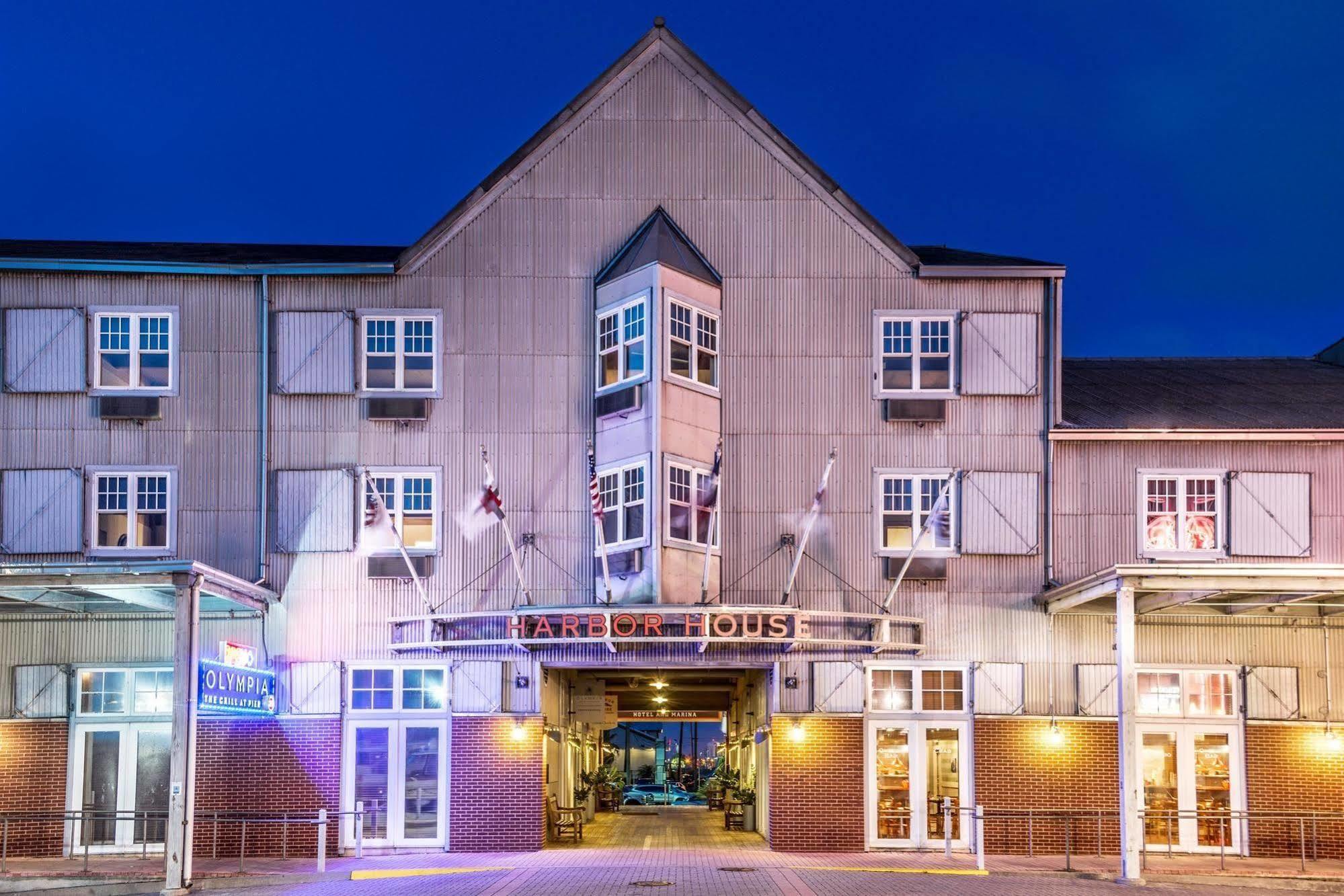 Harbor House Hotel And Marina Galveston Exterior foto